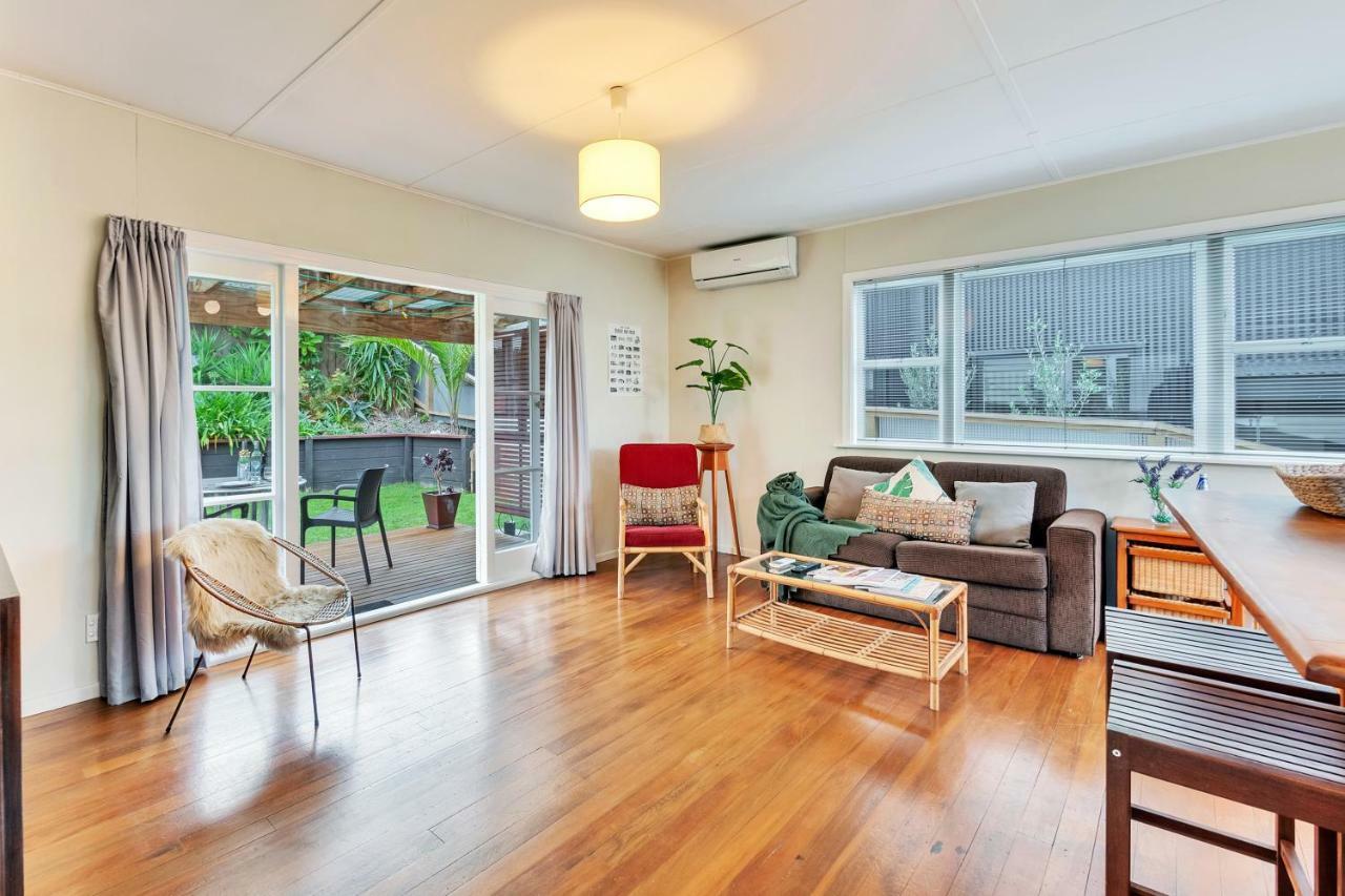 Sunny & Cozy Home Near Western Springs Auckland Exterior foto